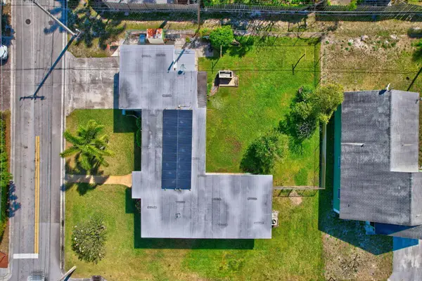 609 16th Avenue N, Lake Worth Beach, FL 33460