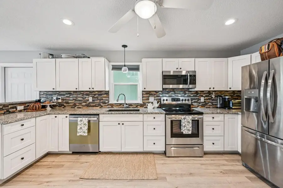 251 SE Paradise Place, Stuart, FL 34997 - Image #2