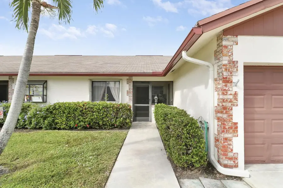 146 Moccasin Trail S, Jupiter, FL 33458 - Image #2