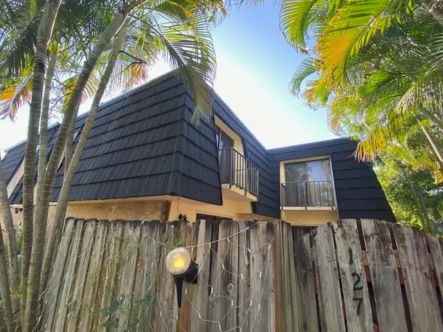 127 Woodland Road, Palm Springs, FL 33461 - Image #2