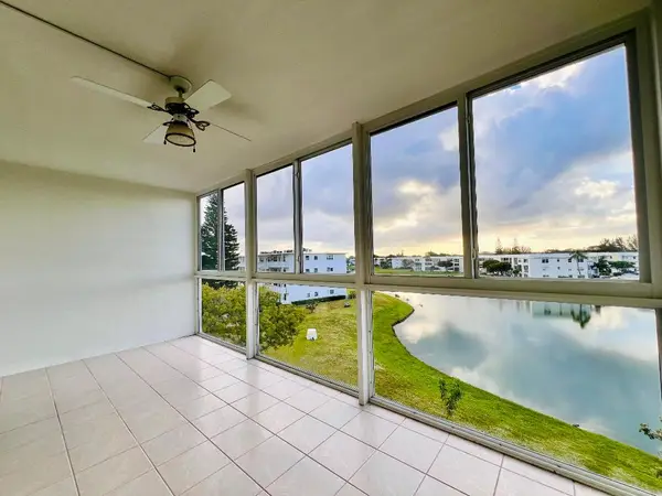 461 Wellington J, West Palm Beach, FL 33417