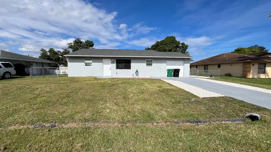 1579 SE Minorca Avenue, Port Saint Lucie, FL 34952 - Image #2