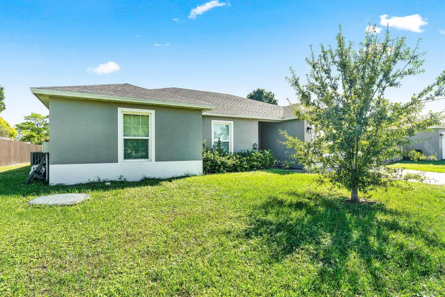 2333 SE Aneci Street, Port Saint Lucie, FL 34984 - Image #3