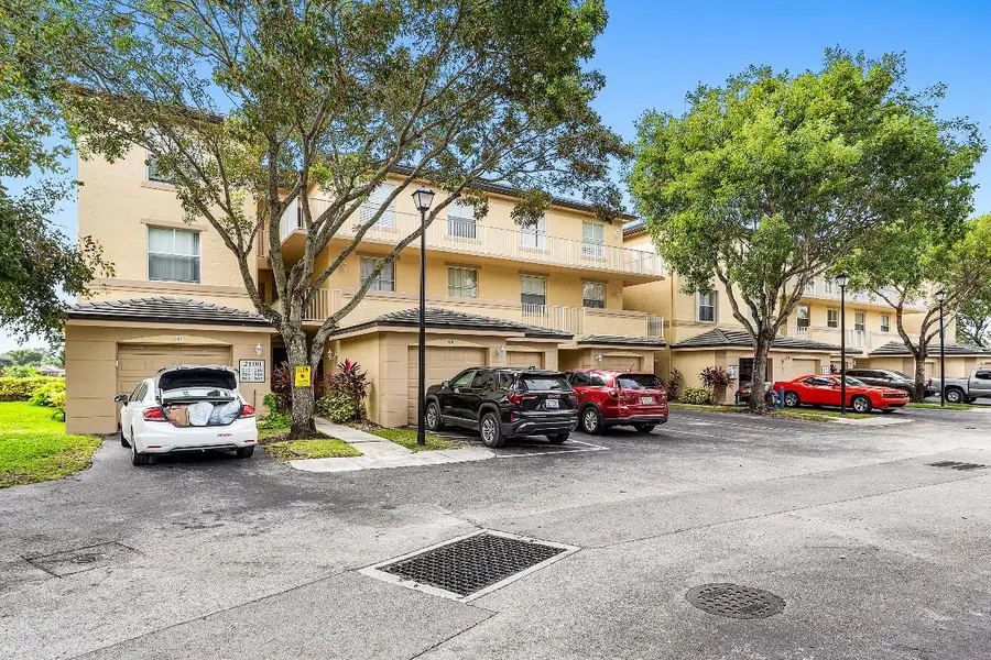 2100 Greenview Shores Boulevard #523, Wellington, FL 33414 - Image #2