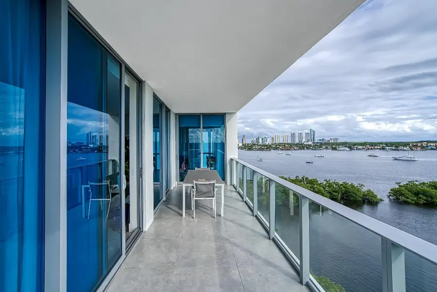 17111 Biscayne Boulevard #902, North Miami Beach, FL 33160 - Image #2