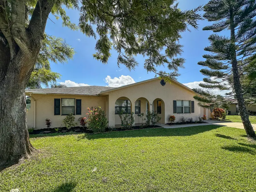 2720 SE Helms Avenue, Port Saint Lucie, FL 34952 - Image #3