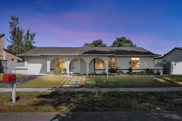 9241 N Cypress Circle, Miramar, FL 33025