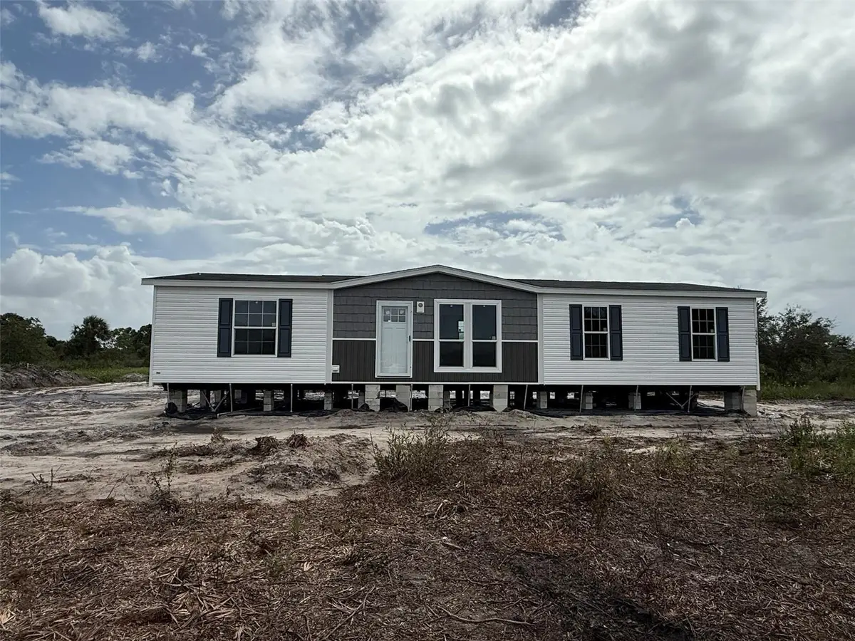21067 NW 278th Street, Okeechobee, FL 34972 - Image #1