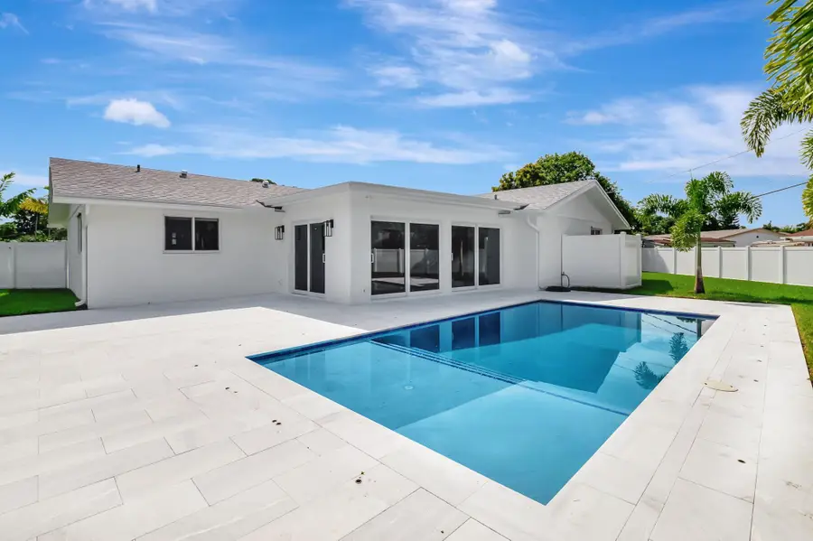 135 SE 28th Court, Boynton Beach, FL 33435 - Image #3