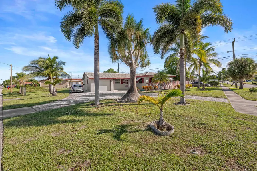 490 W 31st Street, Riviera Beach, FL 33404 - Image #3