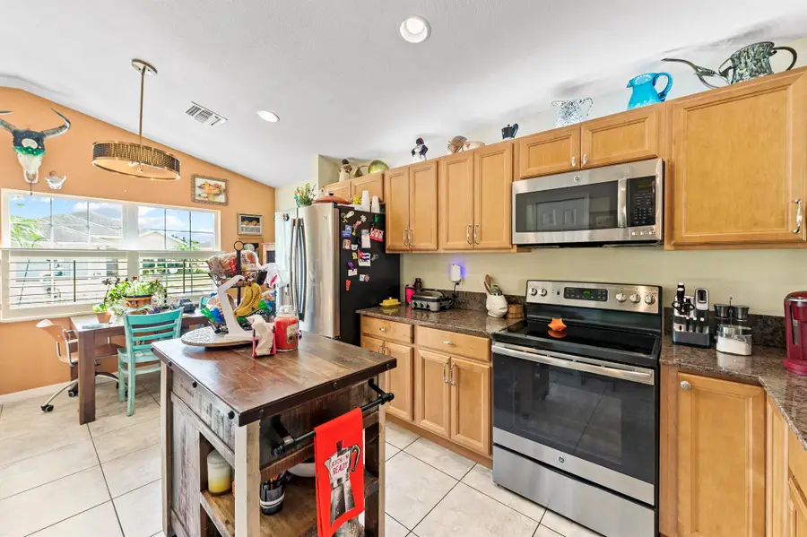 661 SE 25th Drive, Okeechobee, FL 34974 - Image #3