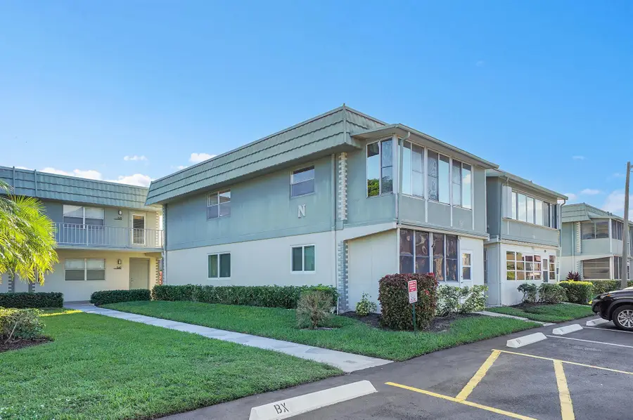 646 Flanders N, Delray Beach, FL 33484 - Image #2