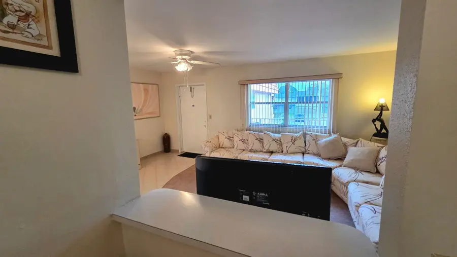 558 Saxony L, Delray Beach, FL 33446 - Image #3