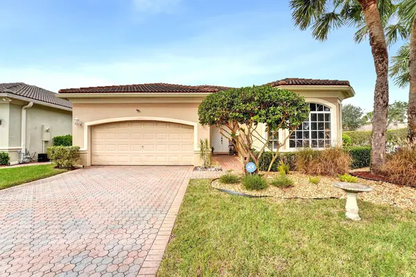 19405 SW 67th Street, Pembroke Pines, FL 33332