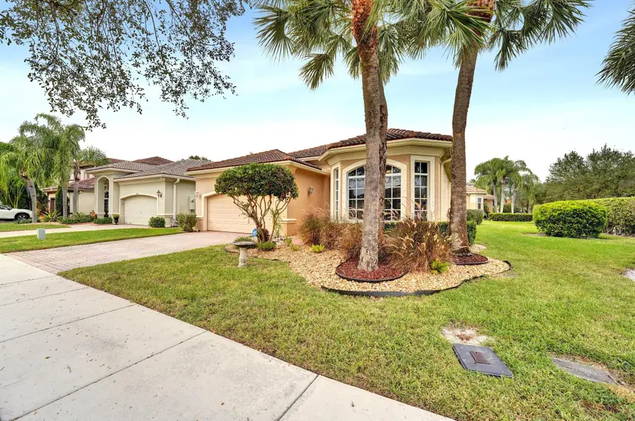 19405 SW 67th Street, Pembroke Pines, FL 33332 - Image #3