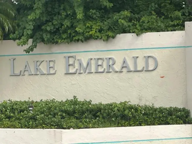 105 Lake Emerald Drive #810, Oakland Park, FL 33309 - Image #2