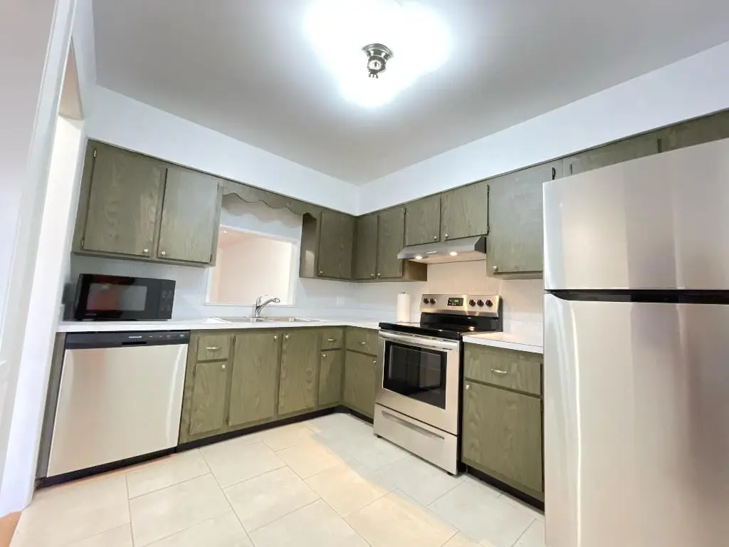 2302 Sunrise Boulevard #202, Fort Pierce, FL 34982 - Image #1