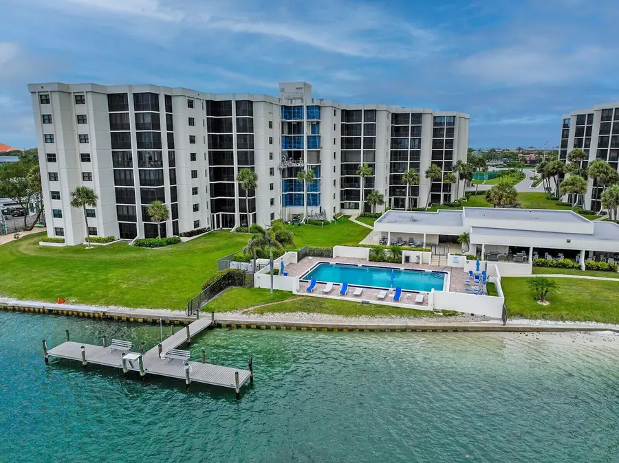 19800 Sandpointe Bay Drive #406, Tequesta, FL 33469 - Image #3