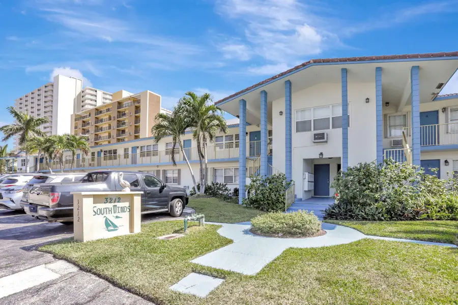 3212 NE 8th Court #7, Pompano Beach, FL 33062 - Image #2