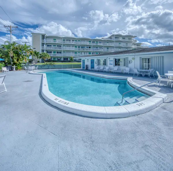 2400 Lake Osborne Drive #205, Lake Worth Beach, FL 33461