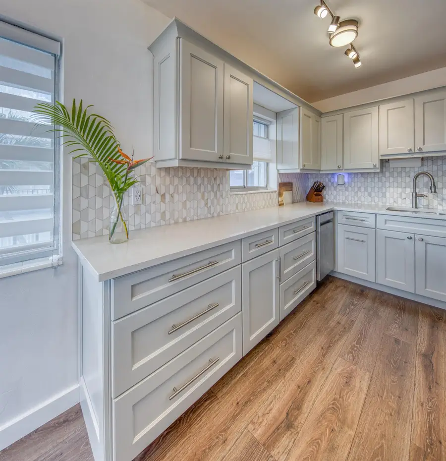 2400 Lake Osborne Drive #205, Lake Worth Beach, FL 33461 - Image #2