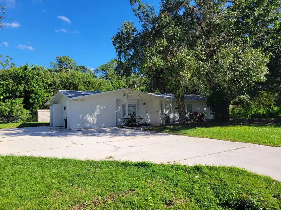 4416 Areca Palm Drive, Fort Pierce, FL 34982 - Image #2