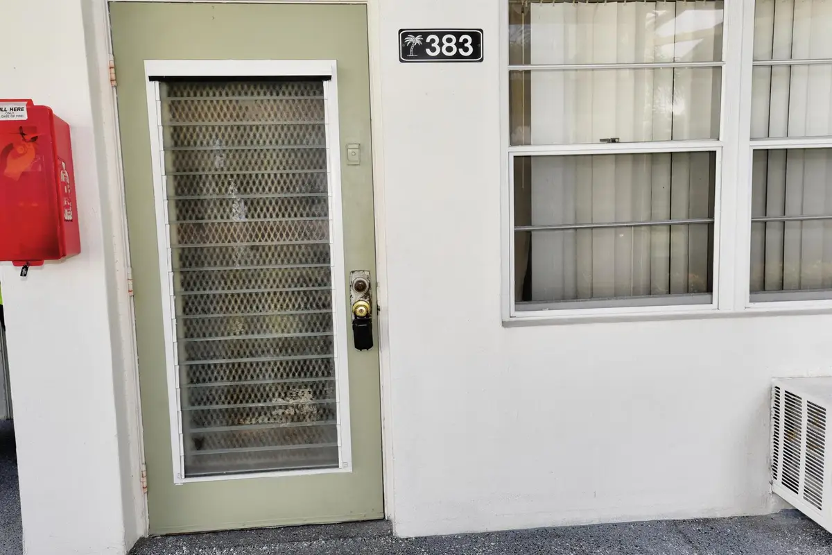 383 Markham R, Deerfield Beach, FL 33442 - Image #1