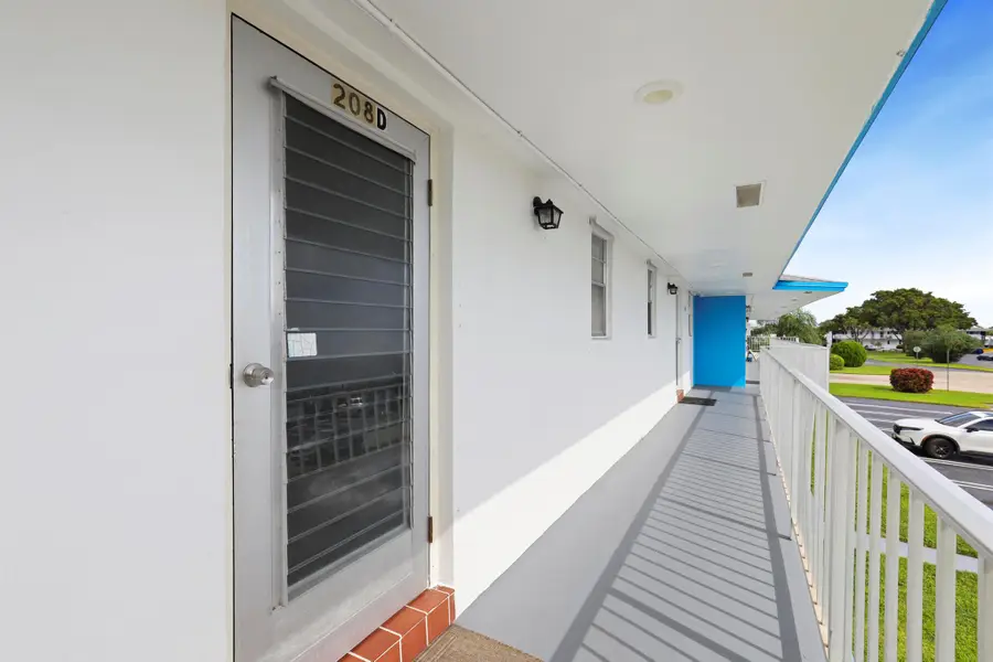 1113 Lake Terrace #208, Boynton Beach, FL 33426 - Image #3