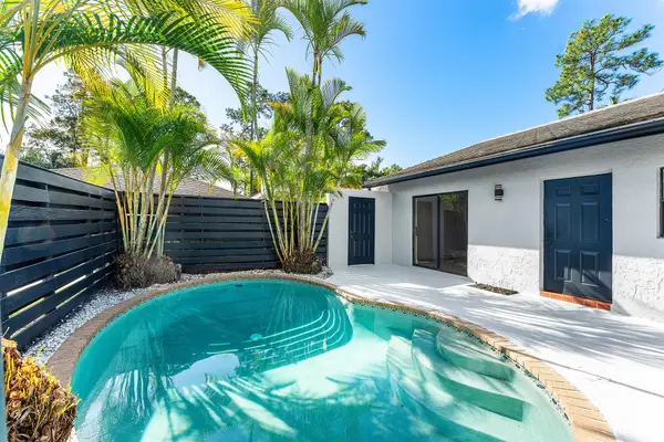 1277 Periwinkle Place, Wellington, FL 33414