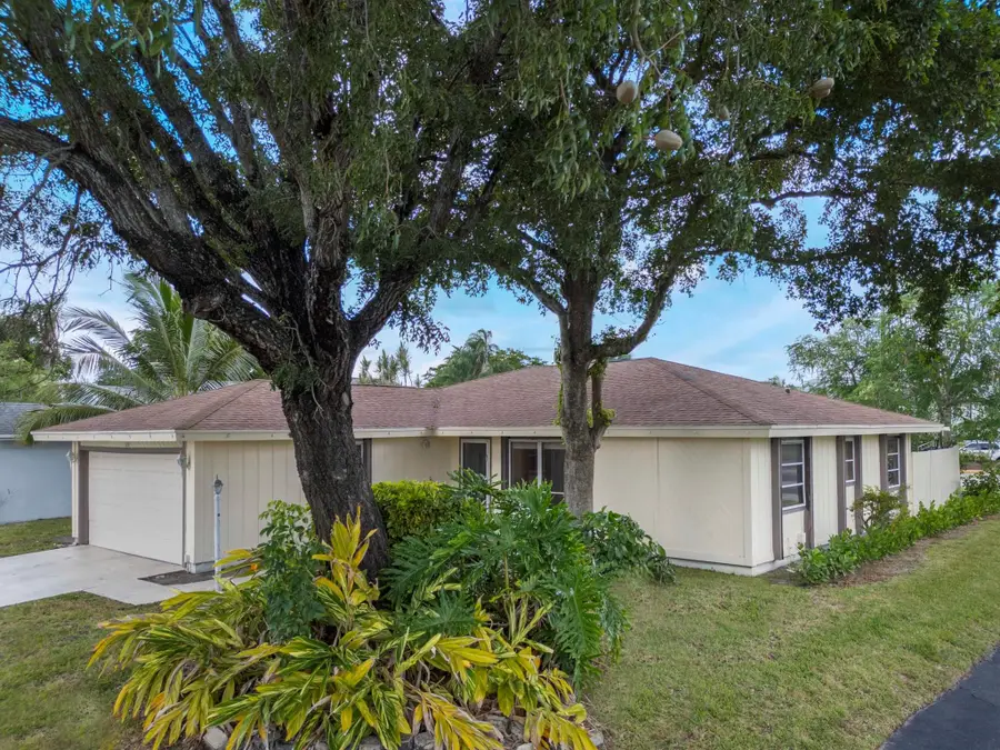 1201 Pine Sage Circle, West Palm Beach, FL 33409 - Image #3