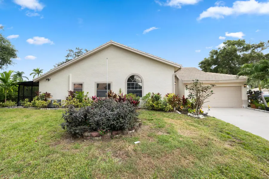 10933 Stafford Circle S, Boynton Beach, FL 33436 - Image #2