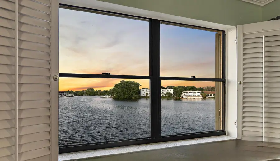 313 Lake Circle #212, North Palm Beach, FL 33408 - Image #3