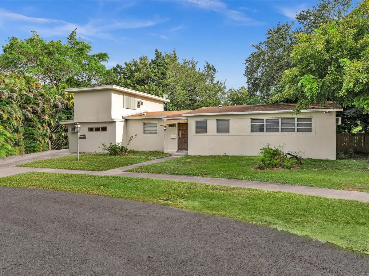 20035 NE 14th Court, North Miami Beach, FL 33179 - Image #1