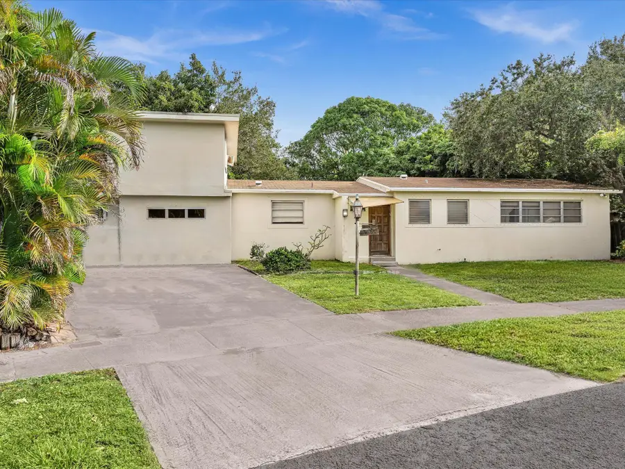 20035 NE 14th Court, North Miami Beach, FL 33179 - Image #2