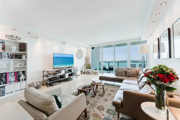 1331 Brickell Bay Drive #2805, Miami, FL 33131