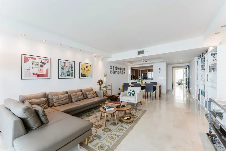 1331 Brickell Bay Drive #2805, Miami, FL 33131 - Image #3