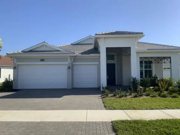 8580 SW Cantante Way, Port St Lucie, FL 34987
