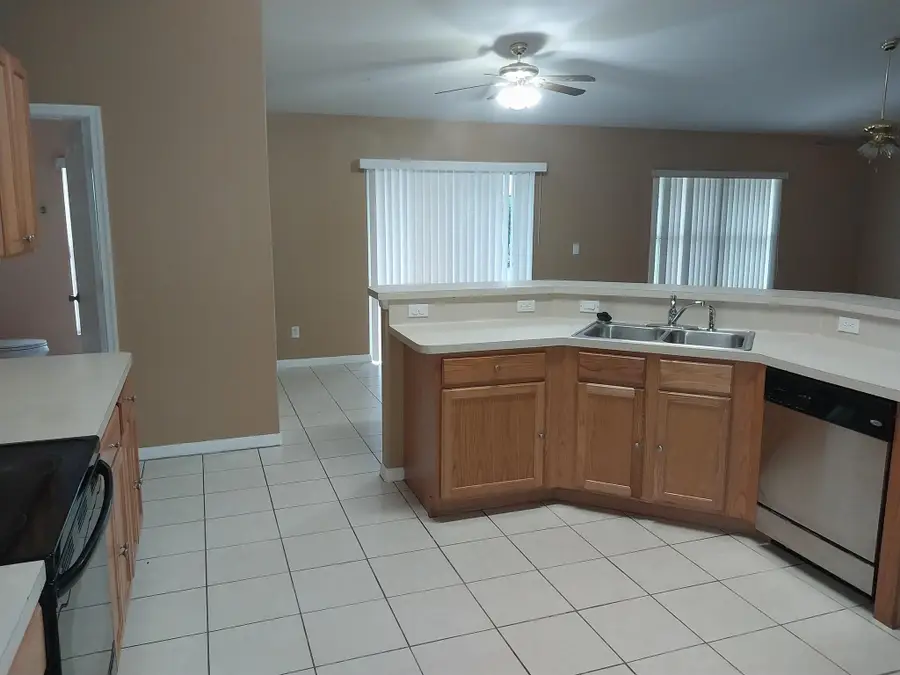 245 SW Starfish Avenue Sw, Port Saint Lucie, FL 34984 - Image #3