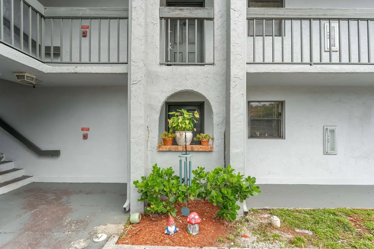 2050 N Congress Avenue #109, West Palm Beach, FL 33401 - Image #1