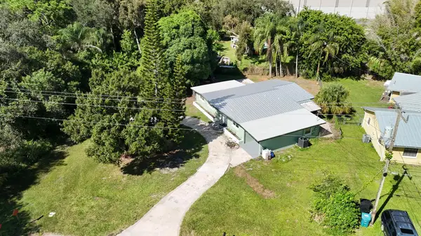3827 St Marks Drive, Fort Pierce, FL 34982