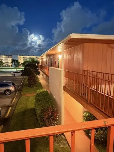 4 Golfs Edge #E, West Palm Beach, FL 33417 - Image #1