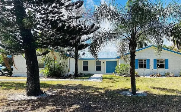 296 SE Wentworth Drive, Stuart, FL 34996