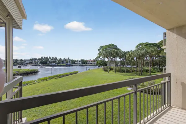2201 Marina Isle Way #202, Jupiter, FL 33477