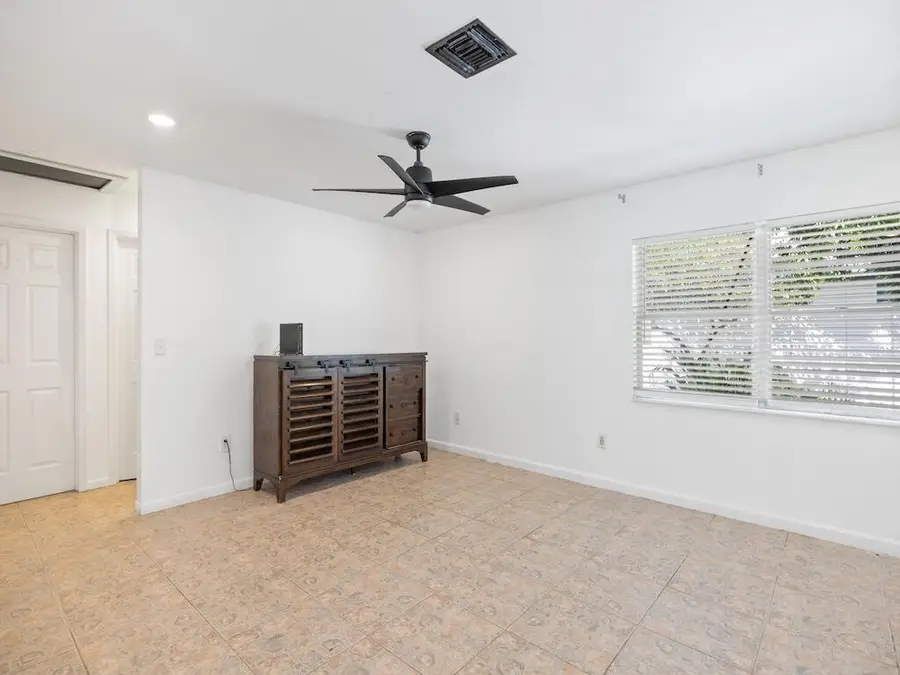 1435 17th Court Sw, Vero Beach, FL 32962 - Image #3