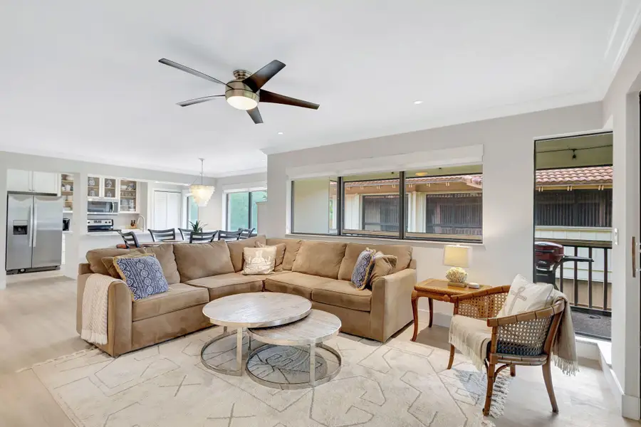 438 S Brackenwood Lane S, Palm Beach Gardens, FL 33418 - Image #3