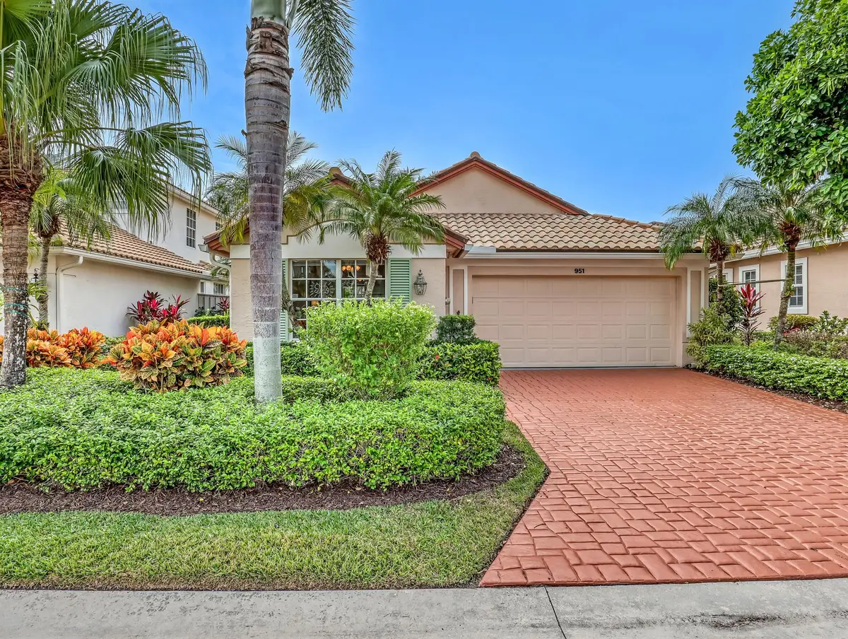 951 Augusta Pointe Drive, Palm Beach Gardens, FL 33418 - Image #1