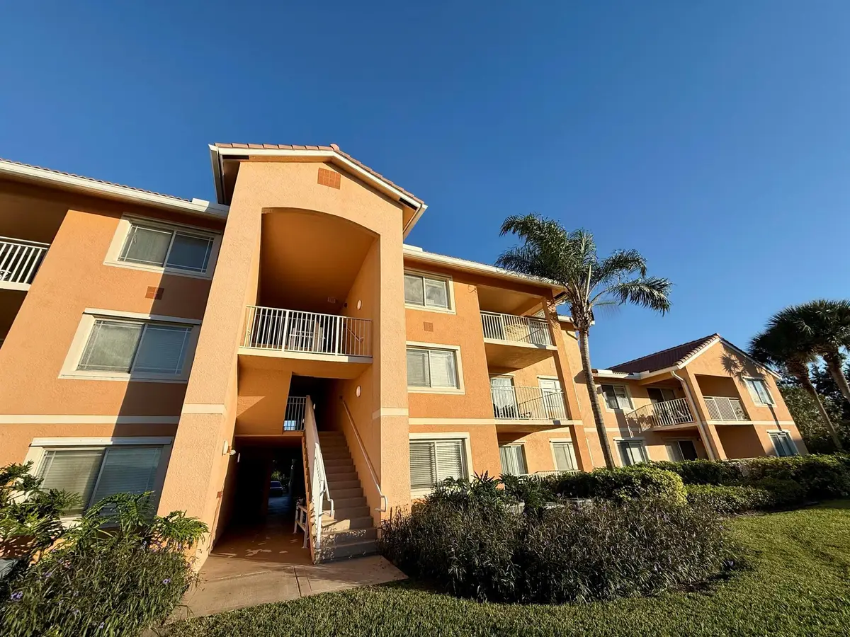 271 SW Palm Drive #304, Port Saint Lucie, FL 34986 - Image #1
