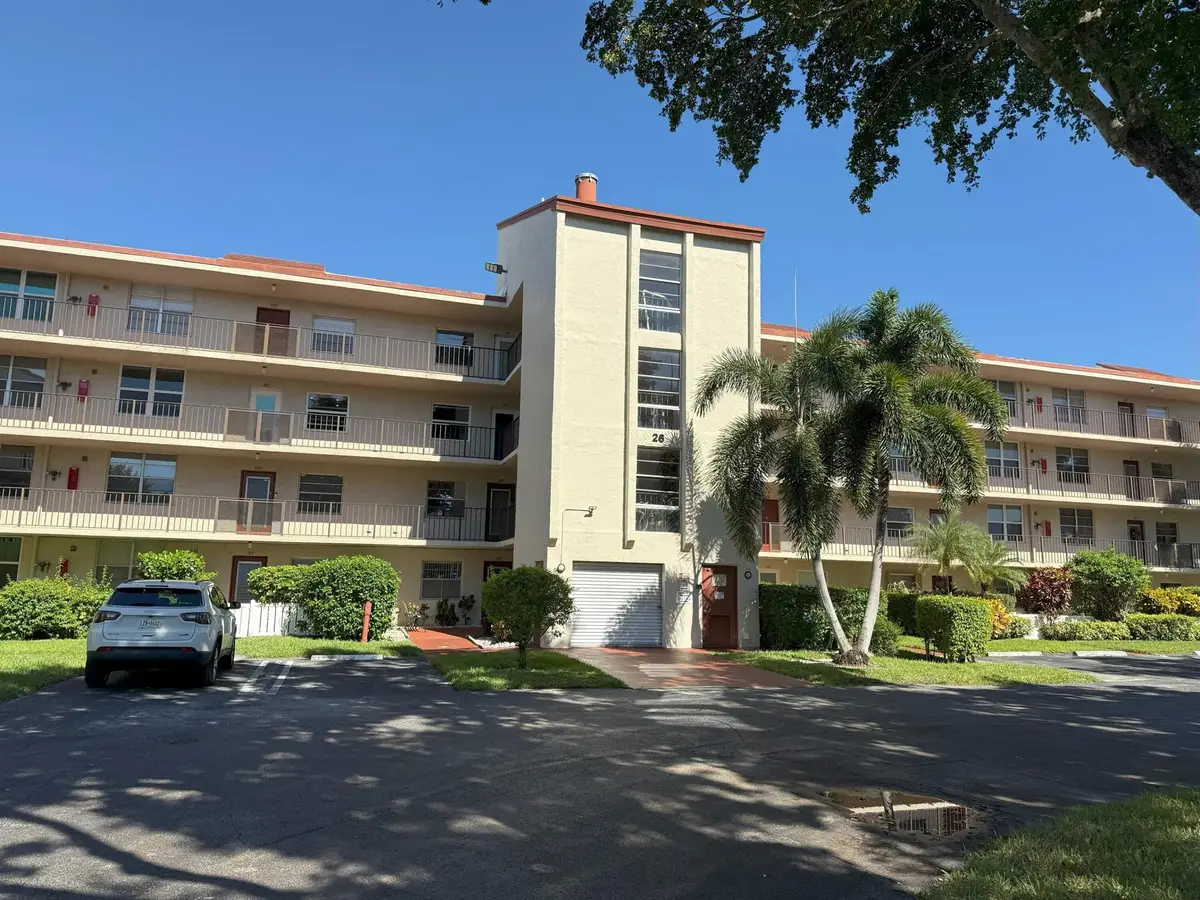 26 Abbey Lane #104, Delray Beach, FL 33446 - Image #1