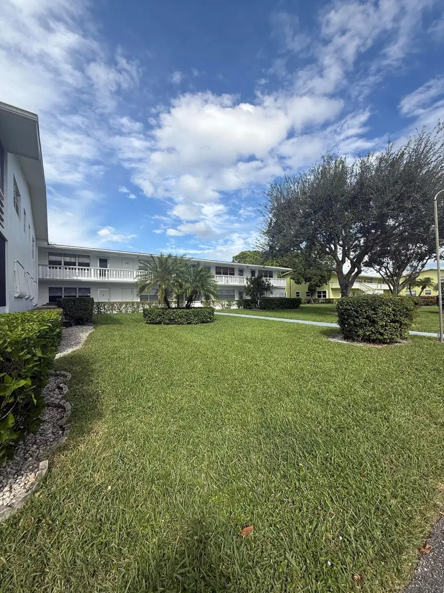 268 Windsor L, West Palm Beach, FL 33417 - Image #2