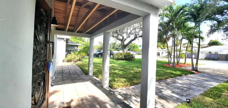 410 SW 10th Street Sw, Fort Lauderdale, FL 33315 - Image #2